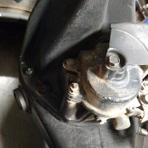 E locker housing